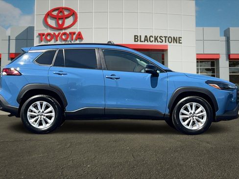 Certified 2026 Toyota Corolla Cross LE FWD image 2