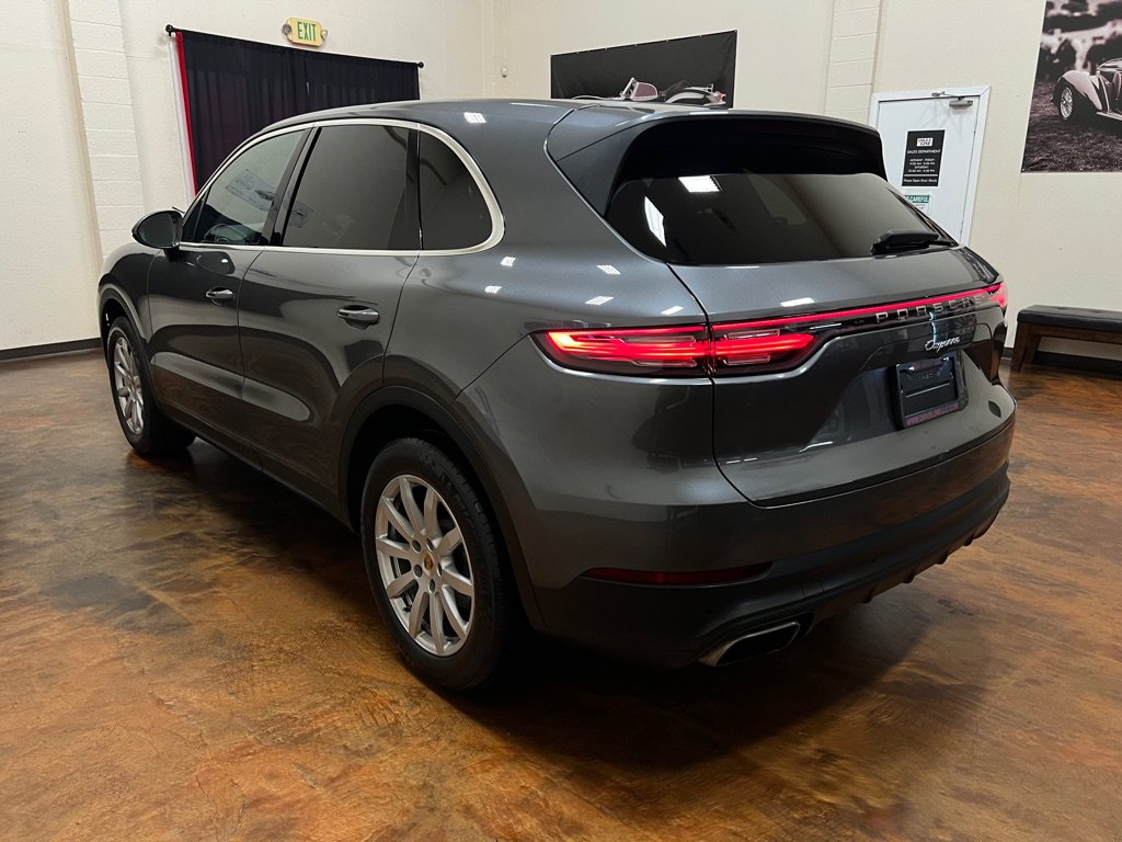 Used 2020 Porsche Cayenne AWD/4WD image 7