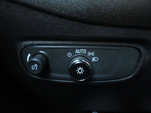 Used 2023 Chevrolet Equinox RS image 12