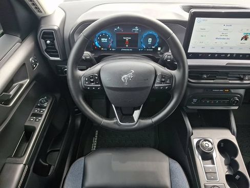 Used 2025 Ford Bronco Sport Outer Banks w/ Outer Banks Tech Package+ AWD/4WD image 12