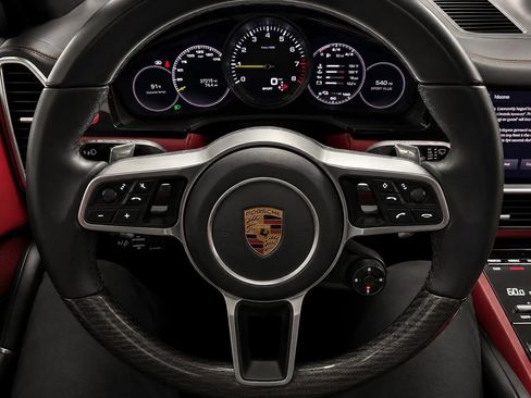Used 2022 Porsche Cayenne E-Hybrid w/ Premium Package AWD/4WD image 26