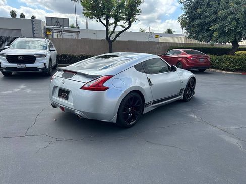 Used 2017 Nissan 370Z Coupe image 5