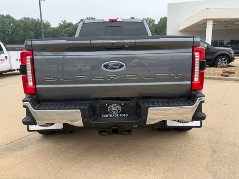 New 2026 Ford F350 4x4 Crew Cab DRW Super Duty image 4