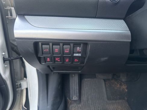 Used 2017 Subaru Outback 2.5i Premium image 9