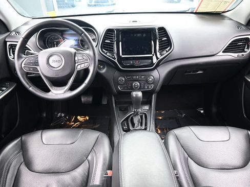 Used 2019 Jeep Cherokee Limited image 35