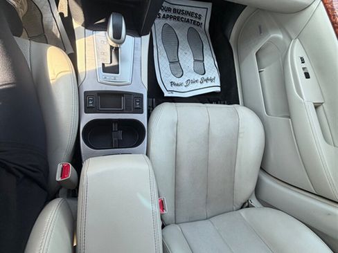Used 2012 Subaru Outback 2.5i Limited w/ Moonroof Pkg AWD/4WD image 14