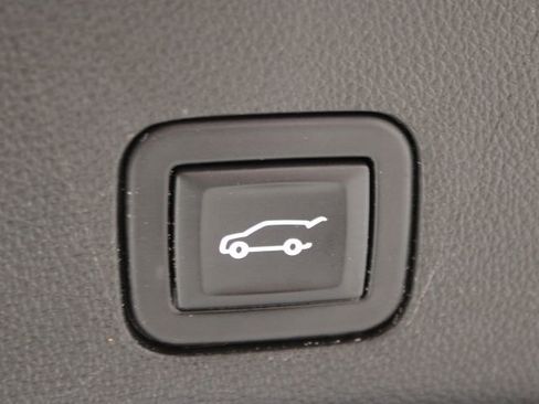 Used 2023 Chevrolet Tahoe RST w/ Luxury Package AWD/4WD image 18