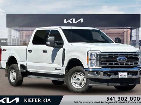 Used 2023 Ford F250 XLT AWD/4WD image 1