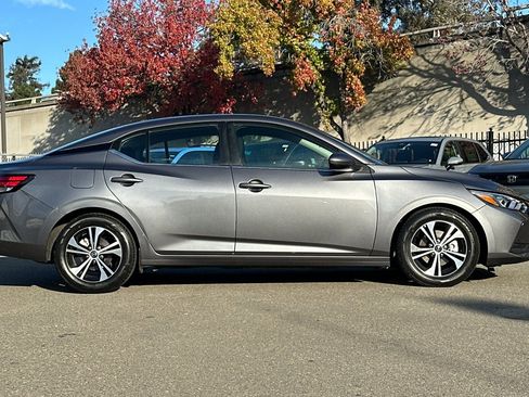 Used 2023 Nissan Sentra SV image 3