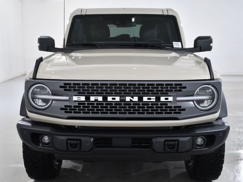 New 2025 Ford Bronco Badlands AWD/4WD image 3