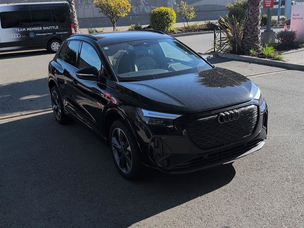 Used 2023 Audi Q4 e-tron Premium w/ Convenience Package AWD/4WD image 4