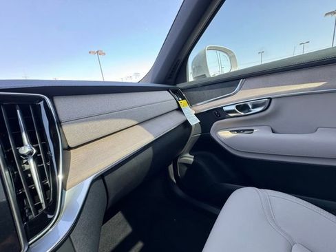 New 2026 Volvo XC90 B6 Plus w/ Protection Package image 25