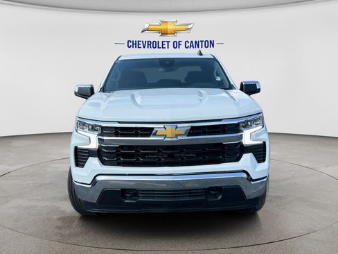 Used 2026 Chevrolet Silverado 1500 LT AWD/4WD image 2