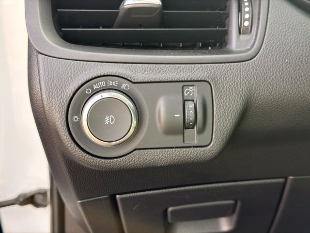Used 2017 Buick Envision Essence FWD image 34