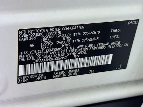 Used 2021 Toyota Venza LE AWD/4WD image 40