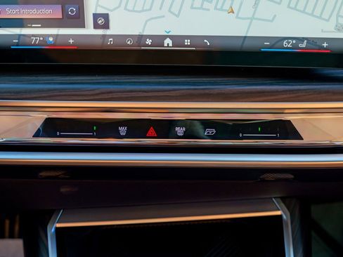 Used 2023 BMW 760i xDrive 760i xDrive w/ Executive Package image 49