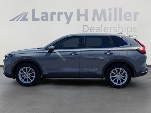 Used 2026 Honda CR-V EX image 2