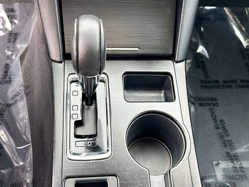 Used 2018 Subaru Outback 2.5i Limited image 15