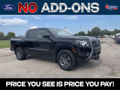 Used 2025 Nissan Frontier SV