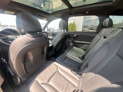 Certified 2025 Audi Q7 3.0T Premium w/ Convenience Package image 24