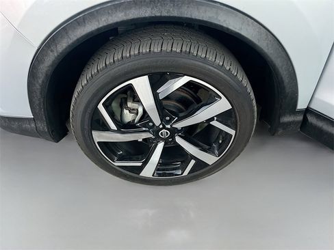 Used 2022 Nissan Rogue Sport SL image 30