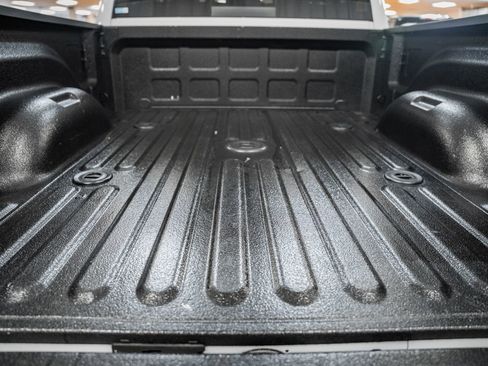 Used 2021 RAM 2500 Laramie w/ Night Edition image 28