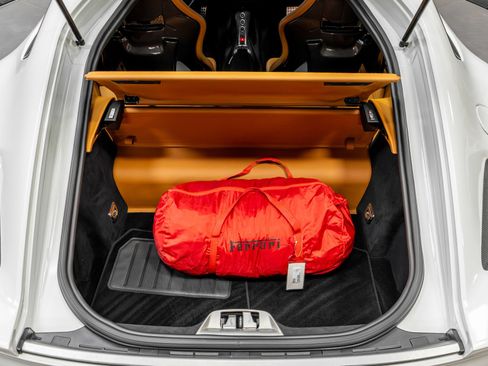 Used 2015 Ferrari F12 Berlinetta image 34