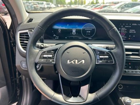 Certified 2024 Kia Seltos X-Line AWD/4WD image 14