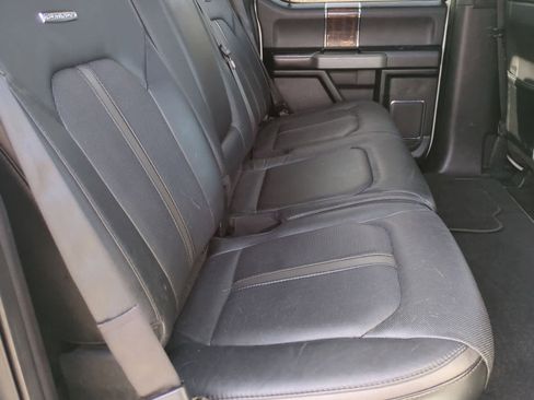 Used 2015 Ford F150 Platinum w/ Equipment Group 701A Luxury image 21