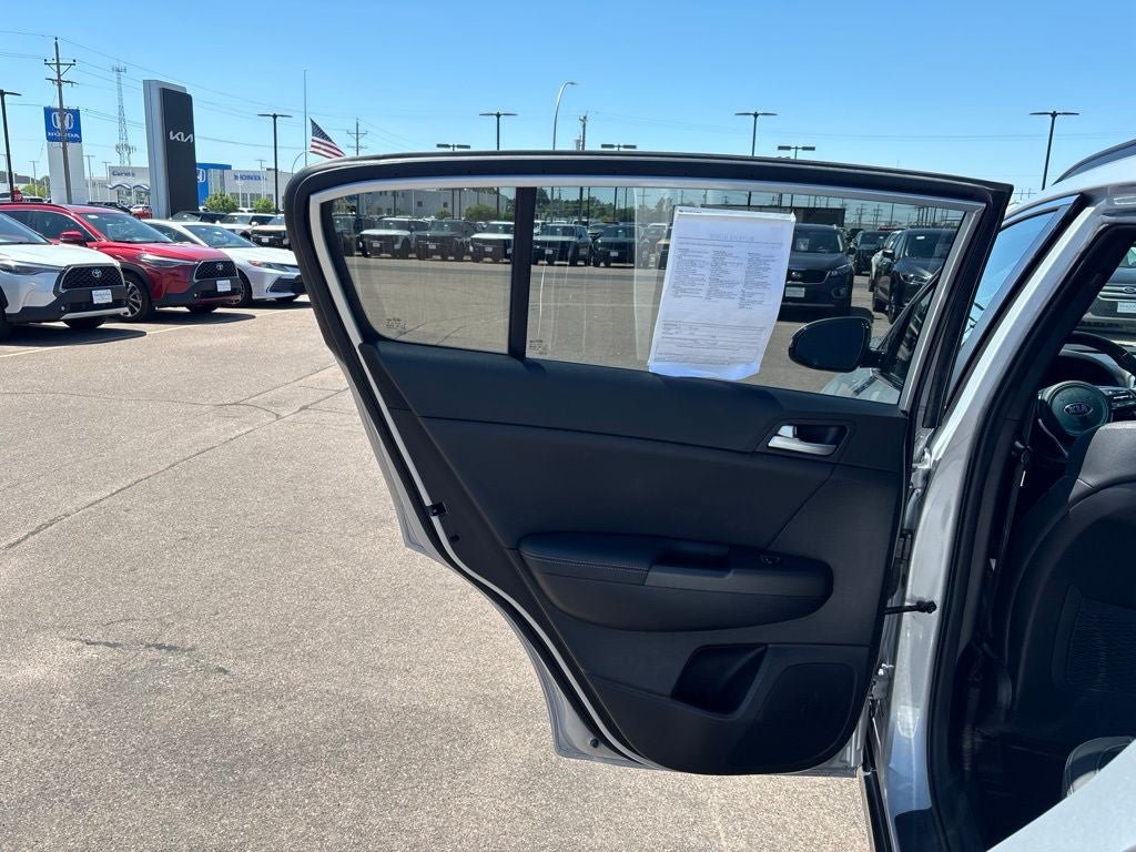 Used 2020 Kia Sportage S w/ S Sunroof Package AWD/4WD image 26