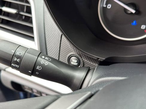 Used 2022 Subaru Forester Premium image 29