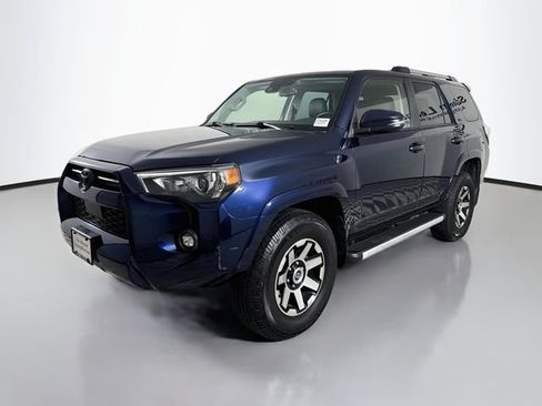 Used 2021 Toyota 4Runner SR5 Premium w/ Moonroof Package AWD/4WD image 3