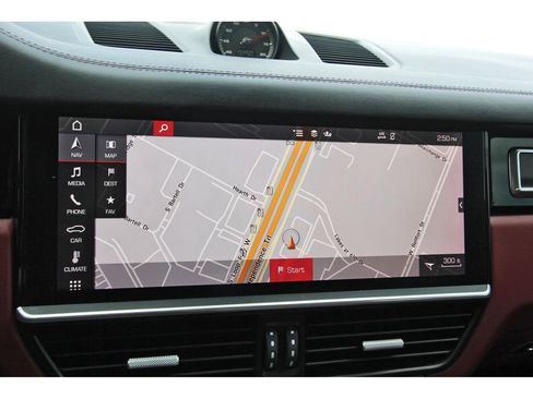 Used 2021 Porsche Cayenne GTS AWD/4WD image 24