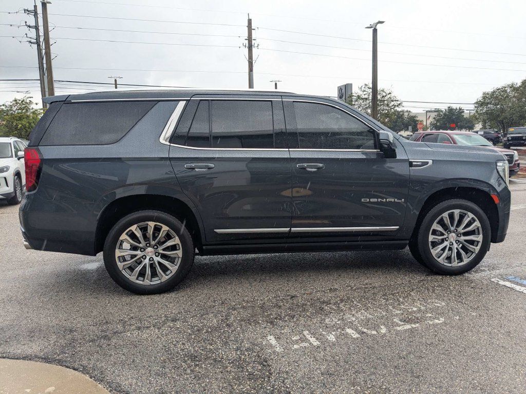 Used 2021 GMC Yukon Denali w/ Denali Premium Package RWD image 6