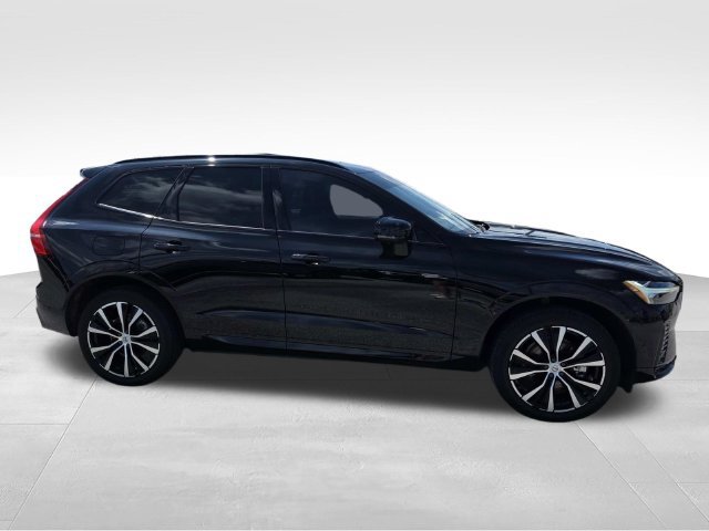 Used 2025 Volvo XC60 B5 Plus w/ Protection Package Premier AWD/4WD image 2