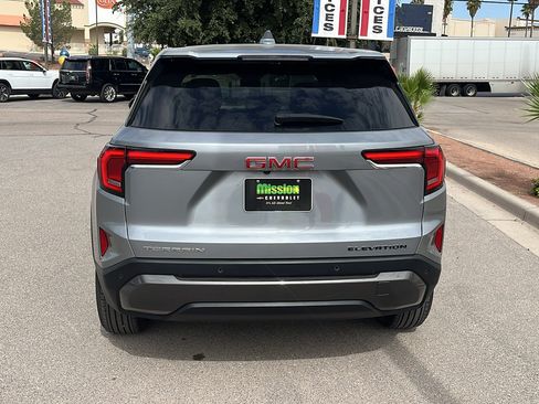 Used 2026 GMC Terrain Elevation FWD image 7