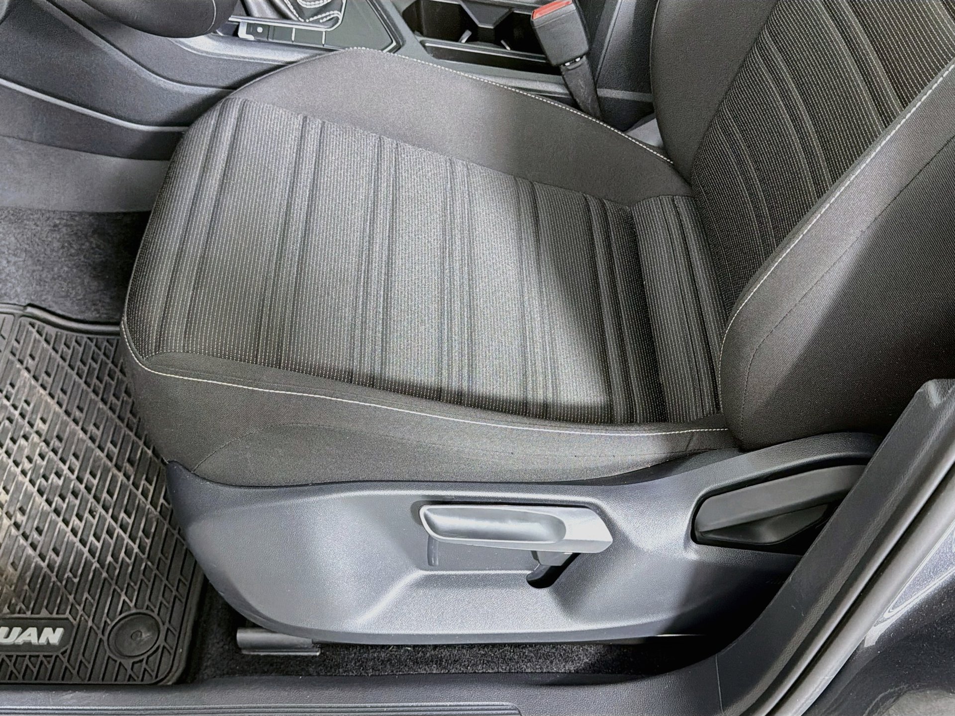 Certified 2023 Volkswagen Tiguan S FWD image 18