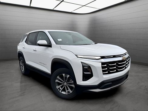 New 2025 Chevrolet Equinox LT w/ Safety and Technology Package image 5