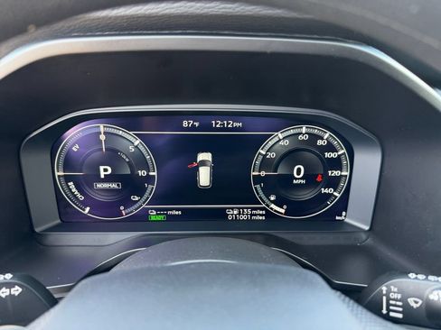 Used 2025 Mitsubishi Outlander ES AWD/4WD image 16