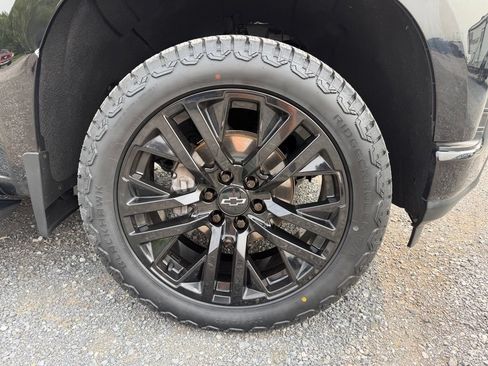Used 2021 Chevrolet Silverado 1500 RST w/ Bed Protection Package AWD/4WD image 25