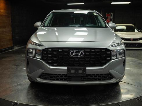Used 2021 Hyundai Santa Fe SE image 3