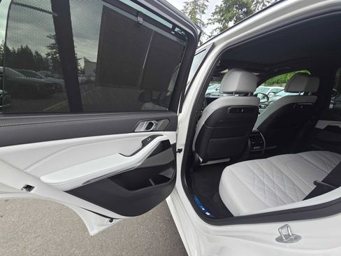 Used 2026 BMW X5 xDrive40i w/ Executive Package AWD/4WD image 15