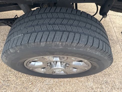 Used 2018 RAM 2500 Laramie w/ Convenience Group AWD/4WD image 3
