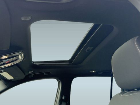 New 2025 Jeep Grand Cherokee Laredo X image 15