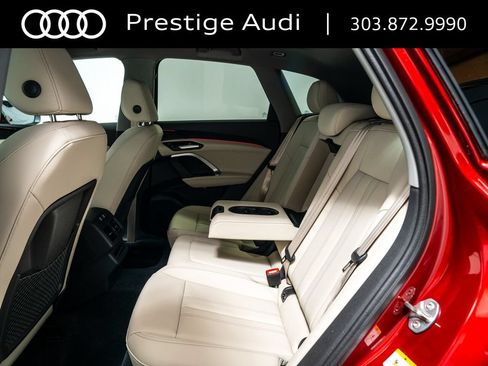 Used 2025 Audi Q5 Premium w/ Convenience Package AWD/4WD image 24