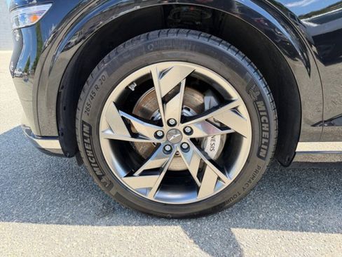 Used 2023 Genesis Electrified GV70 AWD/4WD image 9