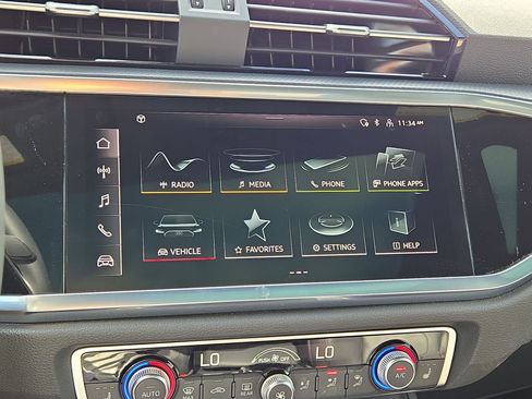 Certified 2025 Audi Q3 2.0T Premium AWD/4WD image 19