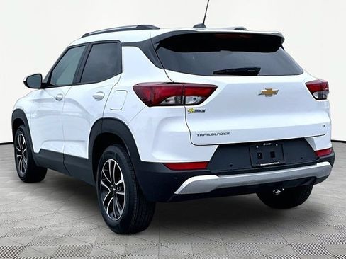 New 2026 Chevrolet TrailBlazer LT w/ Convenience Package FWD image 4