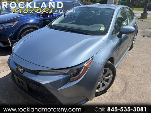 Used 2021 Toyota Corolla LE w/ Carpet Mat Package (TMS) image 1