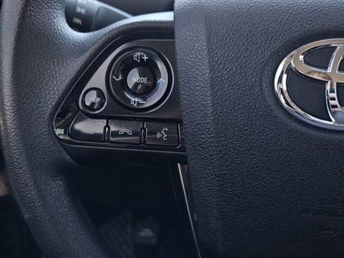 Used 2019 Toyota Prius LE image 26